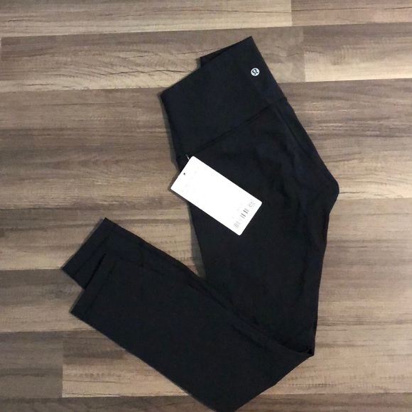 lululemon athletica Pants - Lululemon Wunder Under 7/8 Tight *F (black)